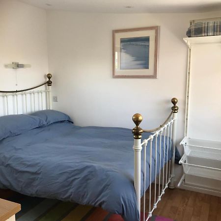 Apartament Flat Rocks, With Parking, 100M From Beach Perranporth Zewnętrze zdjęcie