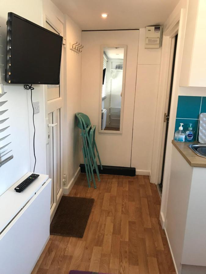 Apartament Flat Rocks, With Parking, 100M From Beach Perranporth Zewnętrze zdjęcie